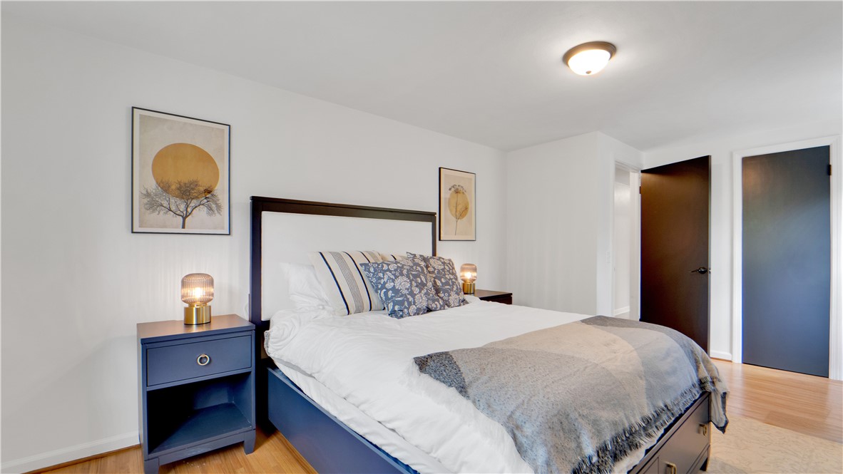 288 Oakridge Drive Irondequoit, NY 14617 - Photo 6 of 44