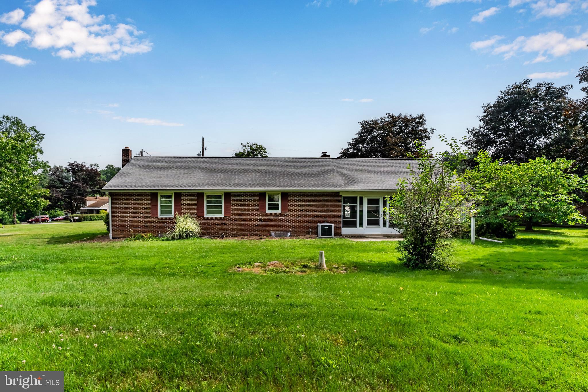 116 Diller Road New Cumberland, PA 17070 - Photo 3 of 33 Gallery Image 3