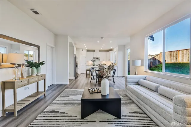 $998,000 | 344 Hawk Ridge Drive, Richmond, CA 94806