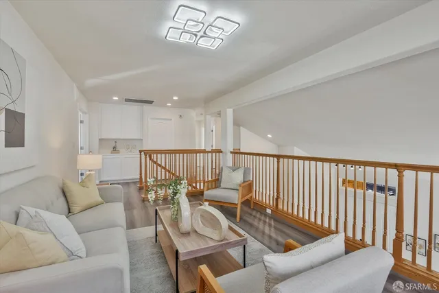 $998,000 | 344 Hawk Ridge Drive, Richmond, CA 94806