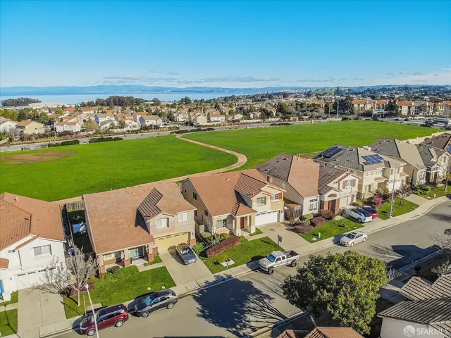 $998,000 | 344 Hawk Ridge Drive, Richmond, CA 94806