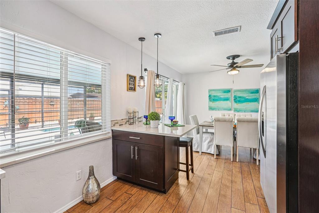8541 75th Place Seminole, FL 33777 - Photo 14 of 44