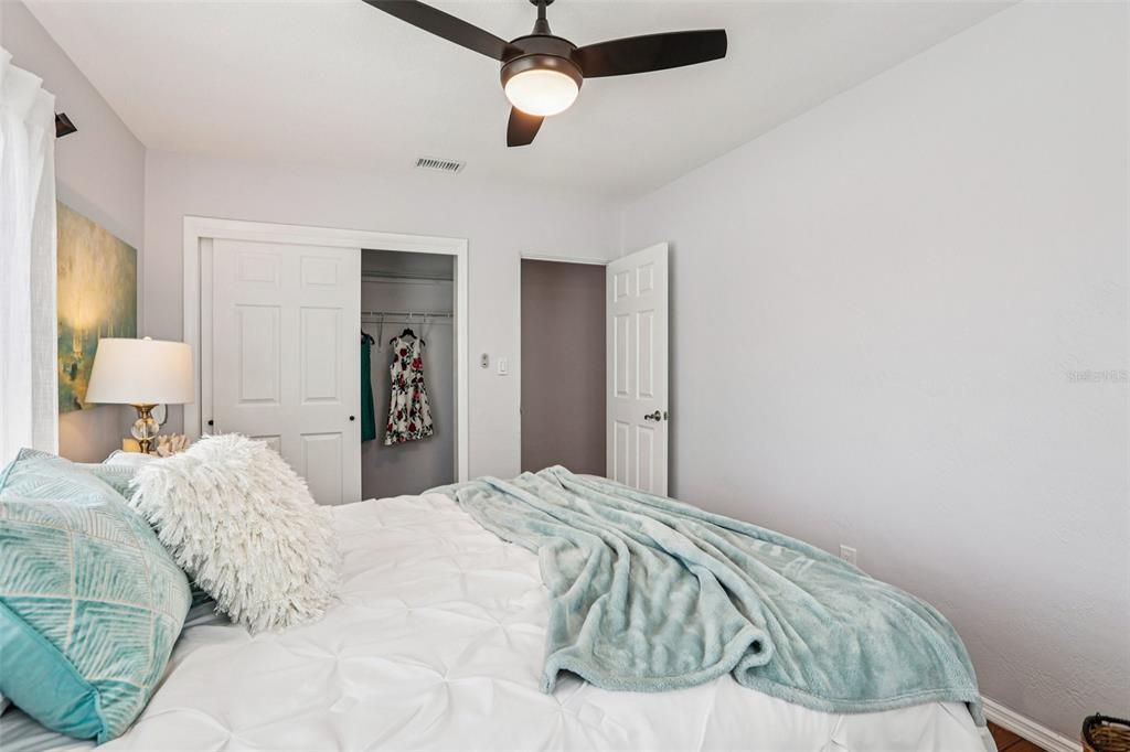 8541 75th Place Seminole, FL 33777 - Photo 18 of 44