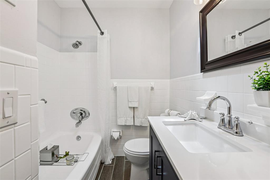 8541 75th Place Seminole, FL 33777 - Photo 25 of 44