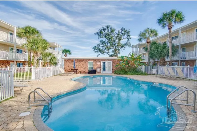$1,415 | 710 Scenic Highway, Unit 323, Pensacola, FL 32503