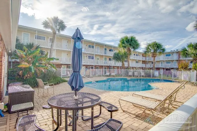 $1,415 | 710 Scenic Highway, Unit 323, Pensacola, FL 32503