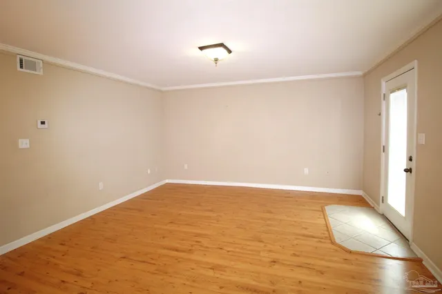 $1,415 | 710 Scenic Highway, Unit 323, Pensacola, FL 32503