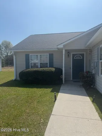 $1,150 | 106 Charlton Road, Hubert, NC 28539