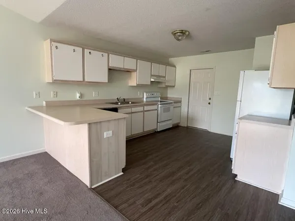 $1,150 | 106 Charlton Road, Hubert, NC 28539