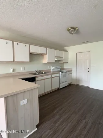 $1,150 | 106 Charlton Road, Hubert, NC 28539