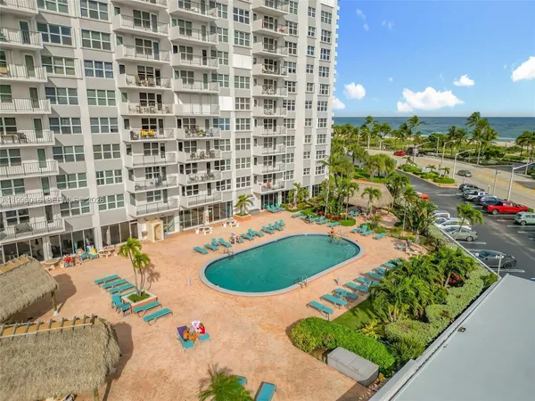 $2,200 | 405 North Ocean Boulevard, Unit 527, Pompano Beach, FL 33062