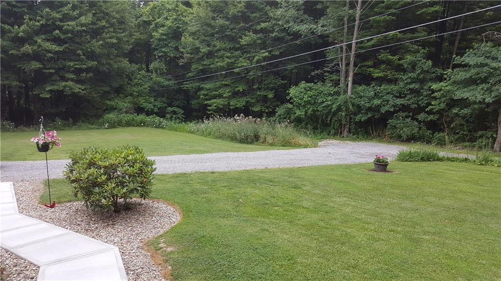 111 Raven Road Evans City, PA 16033 - Photo 5 of 25