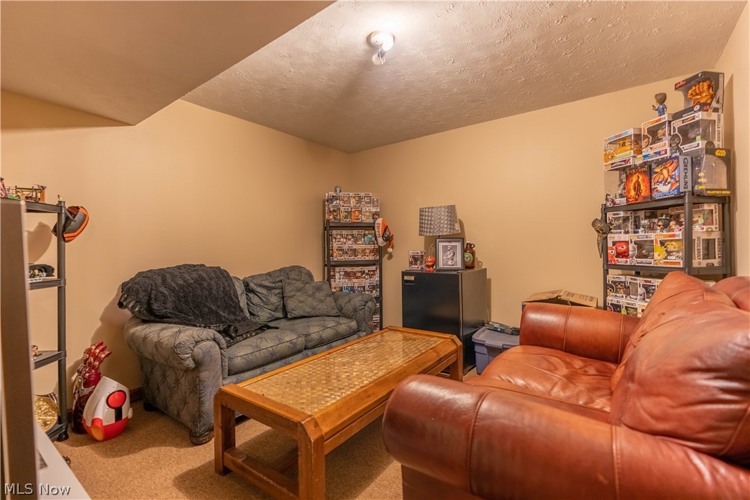1572 Faye Road Akron, OH 44306 - Photo 16 of 23