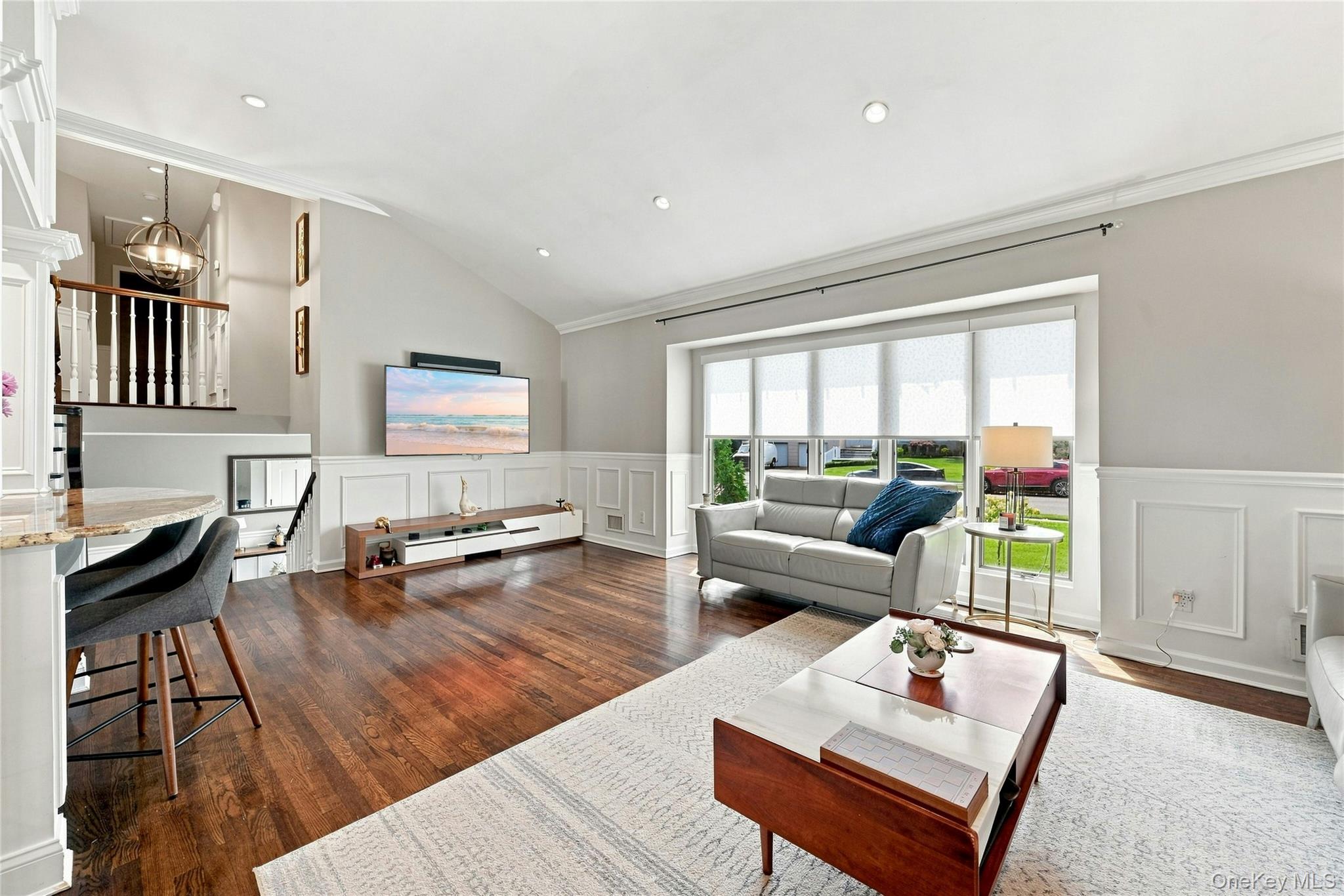 2 Peppermill Road Roslyn, NY 11576 - Photo 10 of 36 Gallery Image 10