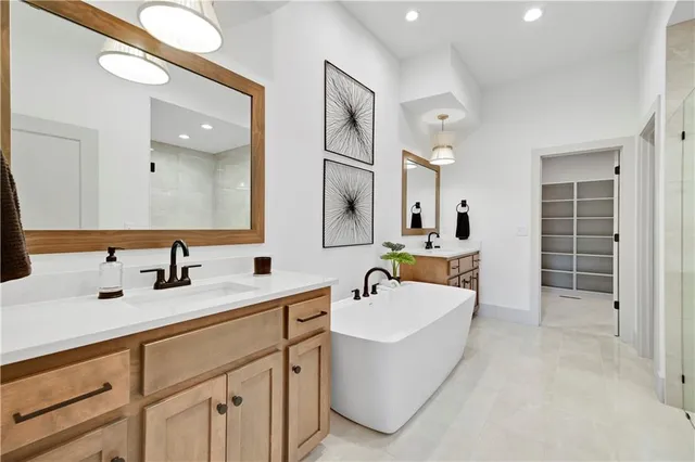 $635,950 | 13461 West 174th Place, Overland Park, KS 66221