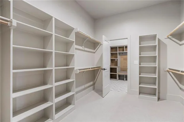 $635,950 | 13461 West 174th Place, Overland Park, KS 66221