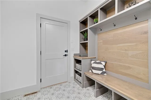 $635,950 | 13461 West 174th Place, Overland Park, KS 66221