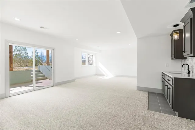 $635,950 | 13461 West 174th Place, Overland Park, KS 66221