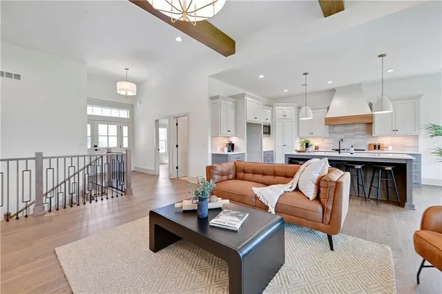 $635,950 | 13461 West 174th Place, Overland Park, KS 66221