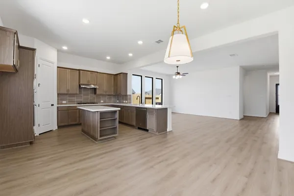 $2,600 | 5019 Field Sparrow Lane, Rosenberg, TX 77471