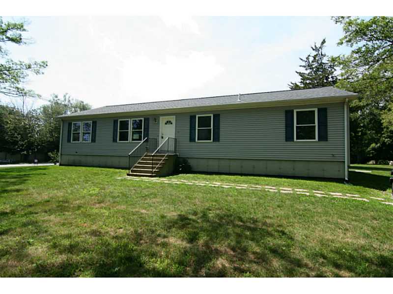 11 North Brayton Road Tiverton, RI 02878 - Photo 1 of 19 Exterior Front.