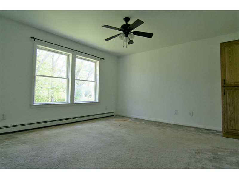 11 North Brayton Road Tiverton, RI 02878 - Photo 4 of 19 Master Bedroom.