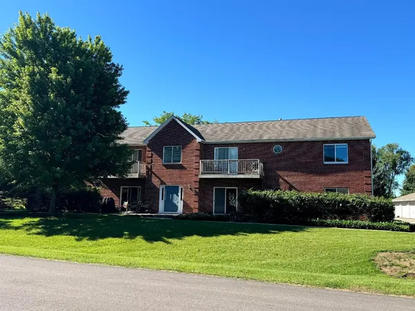 $960,000 | 5635 Andrews Drive, Roscoe, IL 61073