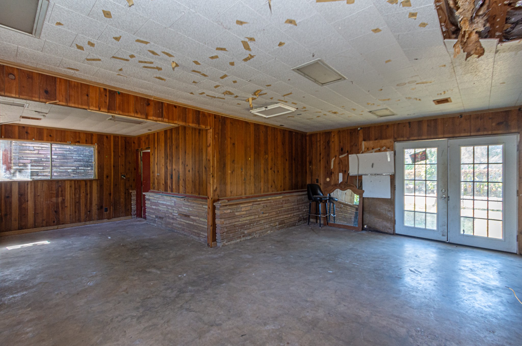 1230 West 4th Street Freeport, TX 77541 - Photo 39 of 49 Fantastic double door entrance / Private entrance.