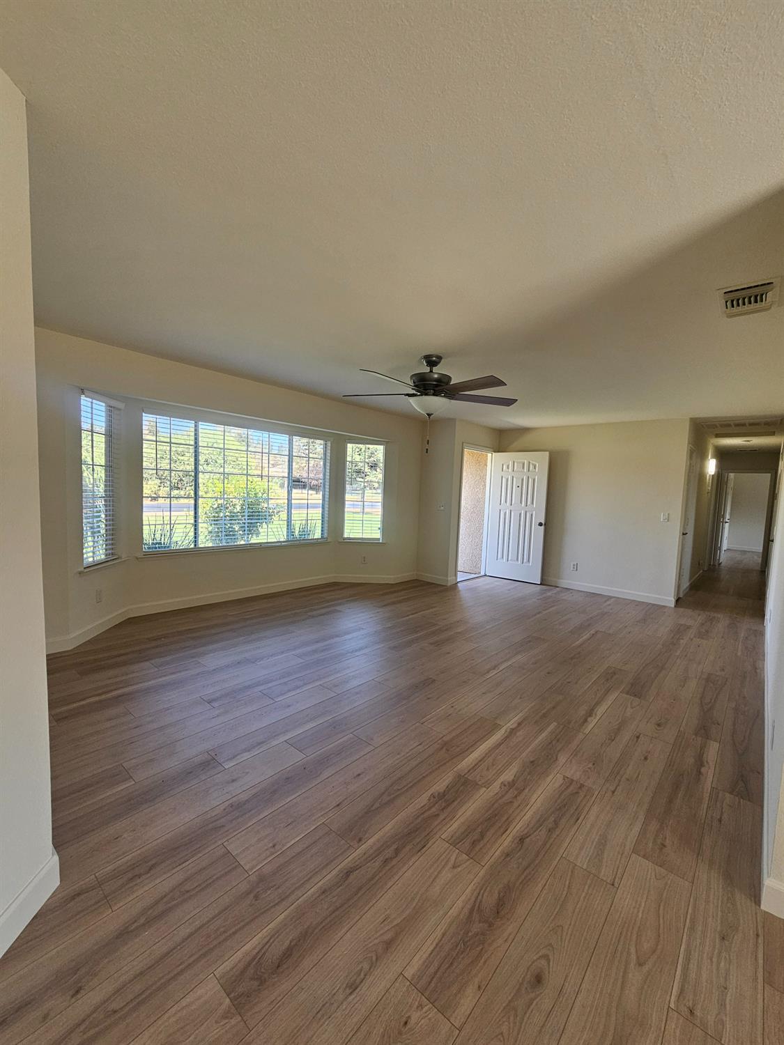 36106 Ruth Avenue Madera, CA 93636 - Photo 6 of 27 Gallery Image 6
