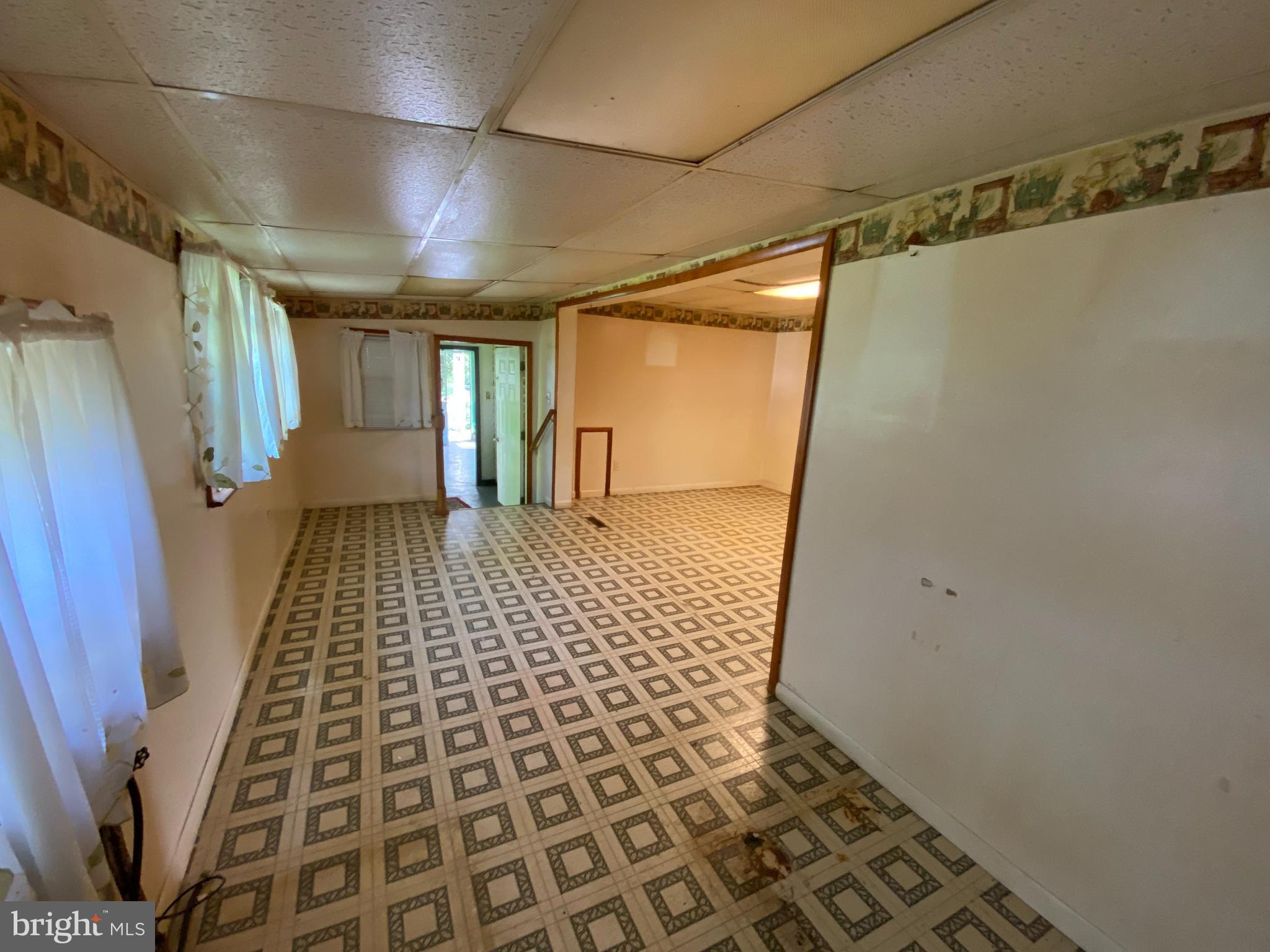 15826 Clear Spring Road Williamsport, MD 21795 - Photo 15 of 18 Gallery Image 15