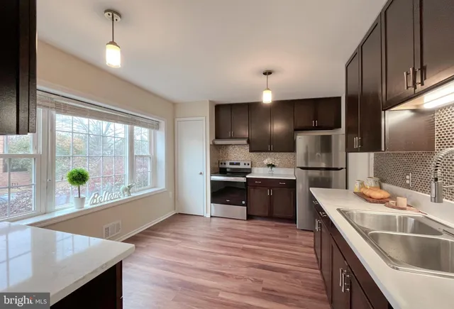 $509,990 | 1403 Admiral Drive, Woodbridge, VA 22192