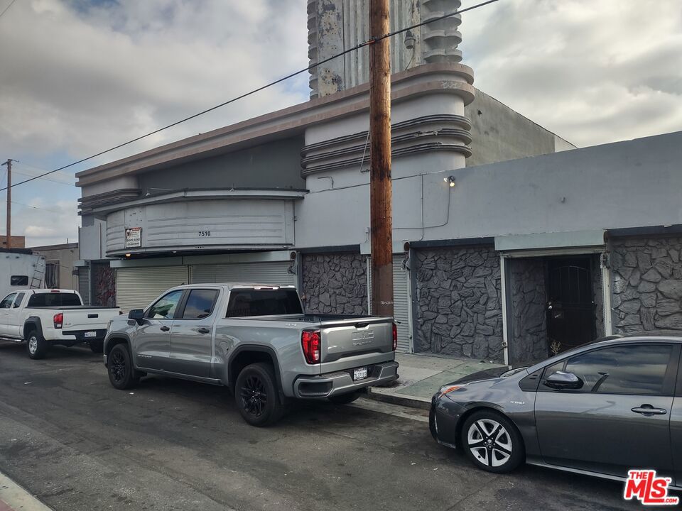 7510 South Vermont Ave  