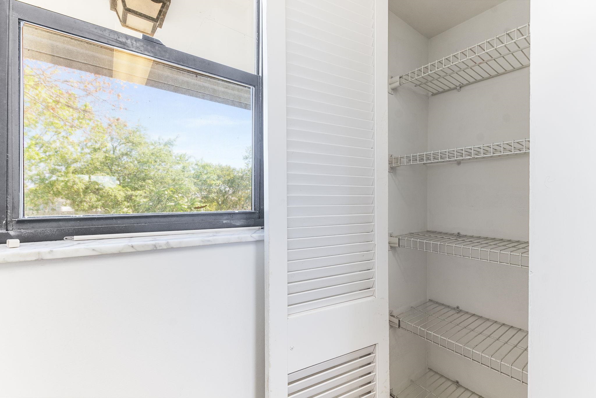 700 West Pope Road, Unit D28 St. Augustine, FL 32080 - Photo 12 of 32 View of pantry