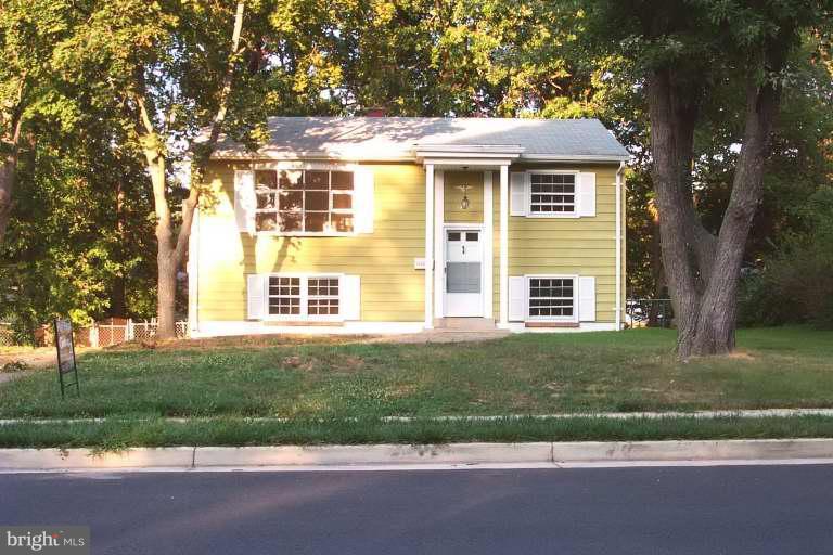 14963 Alaska Road Woodbridge, VA 22191 - Photo 1 of 1 Exterior (Main)