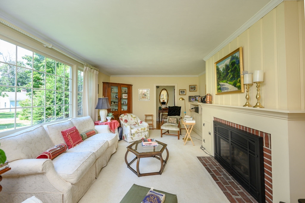 5 Windsor Road Cohasset, MA 02025 - Photo 4 of 29 Gallery Image 4
