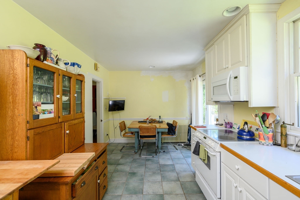 5 Windsor Road Cohasset, MA 02025 - Photo 6 of 29 Gallery Image 6