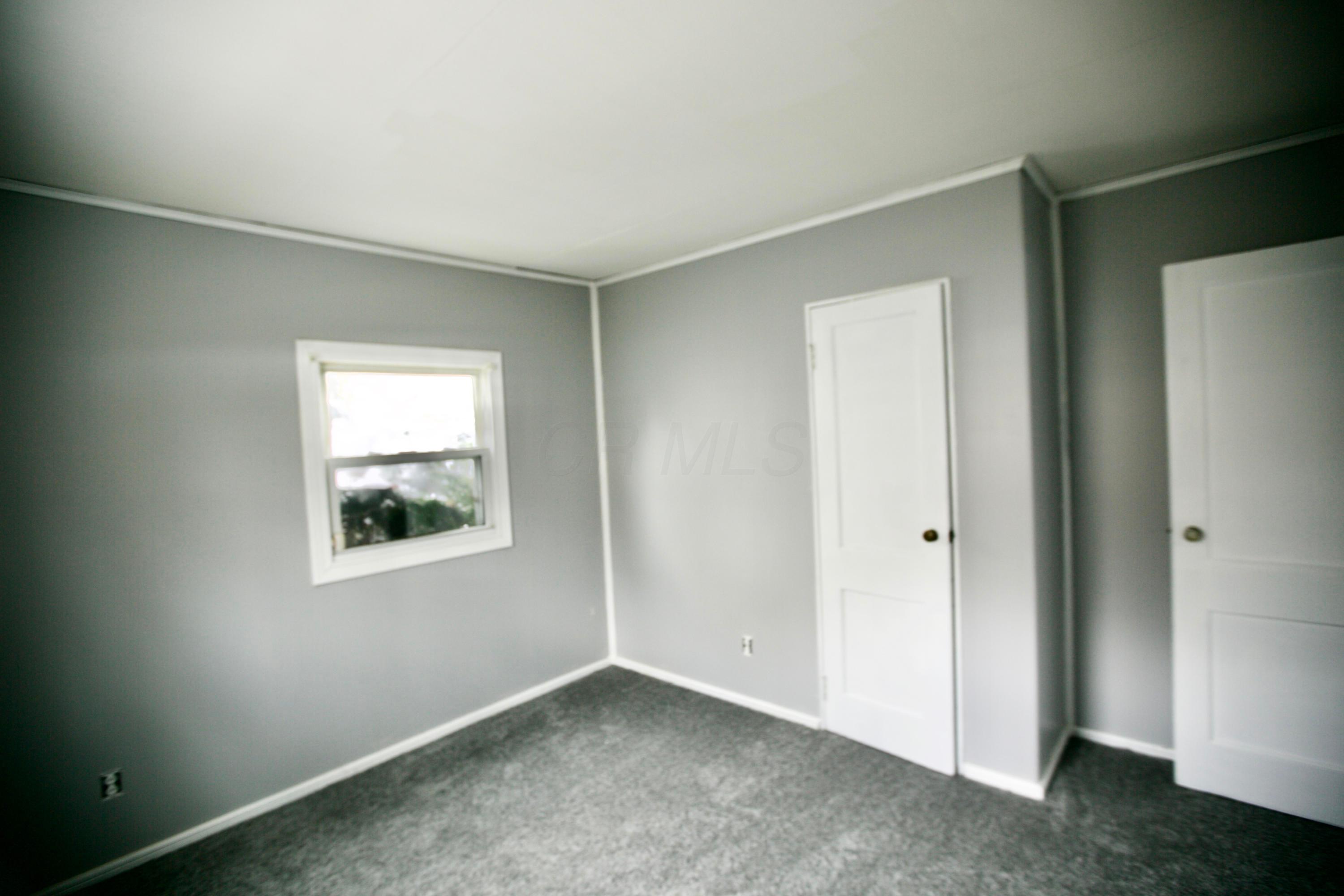 400 South Hampton Road Columbus, OH 43213 - Photo 7 of 14