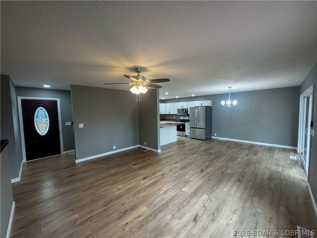 117 Dunwurkin Road Laurie, MO 65037 - Photo 3 of 44