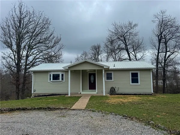 $294,500 | 117 Dunwurkin Road, Laurie, MO 65037