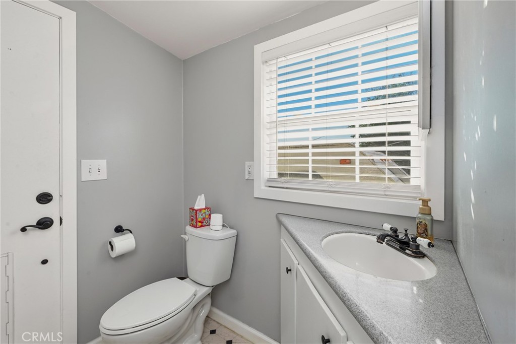 20257 Indian Rock Road Hidden Valley Lake, CA 95467 - Photo 13 of 33 Primary bathroom has door to deck to access spa area.