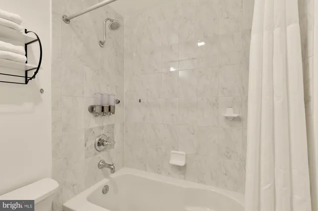 $585,000 | 363 N Street Southwest, Unit 363, Washington, DC 20024