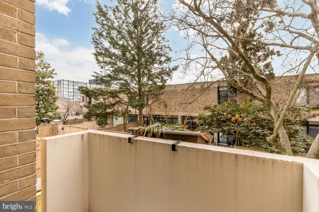 $585,000 | 363 N Street Southwest, Unit 363, Washington, DC 20024