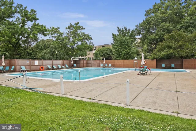 $585,000 | 363 N Street Southwest, Unit 363, Washington, DC 20024