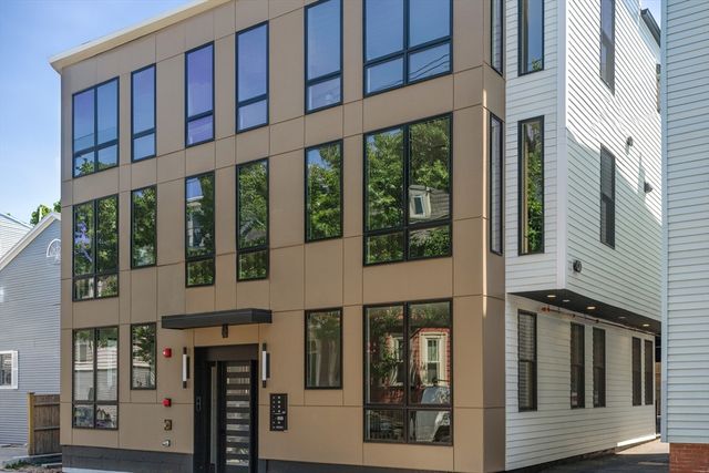 $1,555,000 | 8-10 Mercer Street, Unit PH 5, Boston, MA 02127