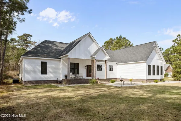 $869,900 | 111 Blue Jay Way, Stella, NC 28582