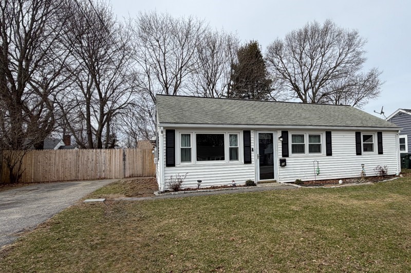 15 Rosedale Drive Bristol, RI 02809 - Photo 1 of 13