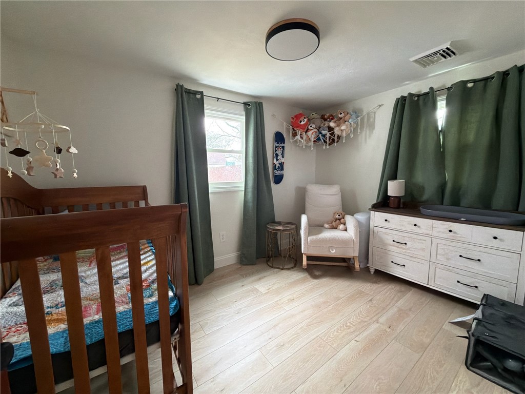 15 Rosedale Drive Bristol, RI 02809 - Photo 7 of 13 3rd Bedroom