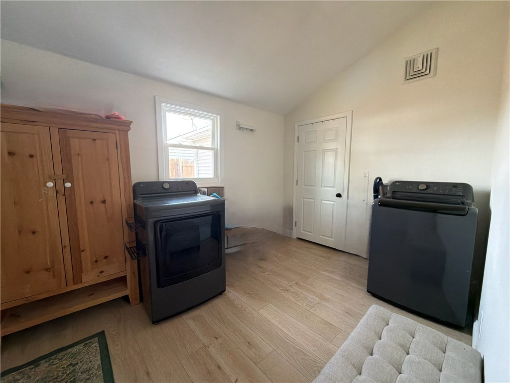 15 Rosedale Drive Bristol, RI 02809 - Photo 9 of 13 Laundry Room