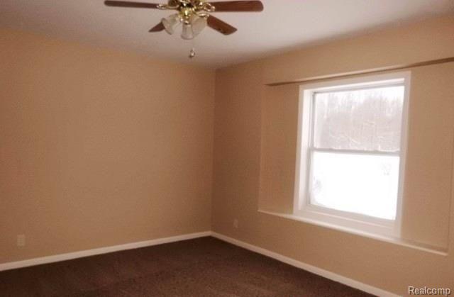4250 Breen Road Emmett, MI 48022 - Photo 6 of 13 Bedroom.jpg