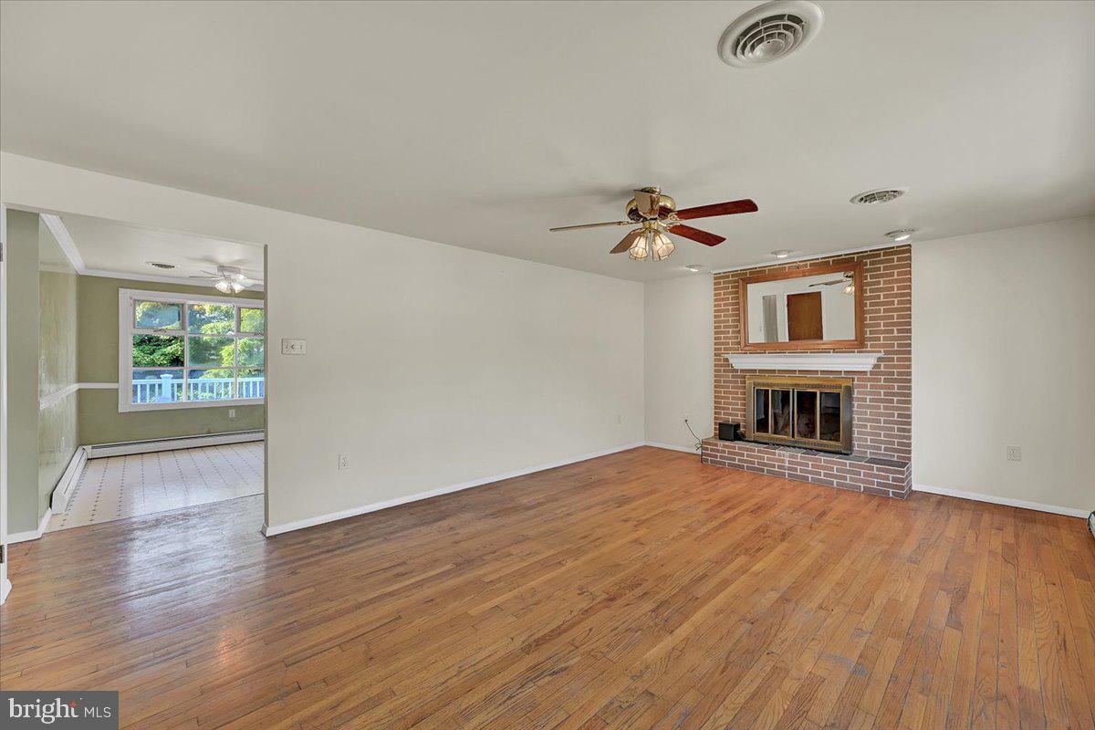 438 Valley Road Etters, PA 17319 - Photo 5 of 49 Gallery Image 5